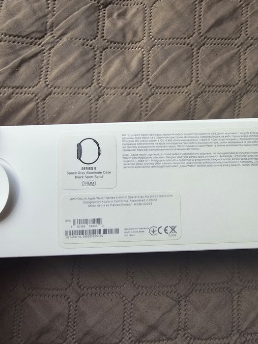 Aplle watch series 5 44mm Space Gray Aluminum Case