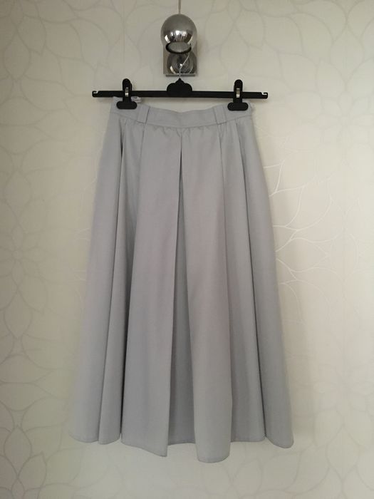 Spódnica maxi jasnoszara z zakładka 36/S
