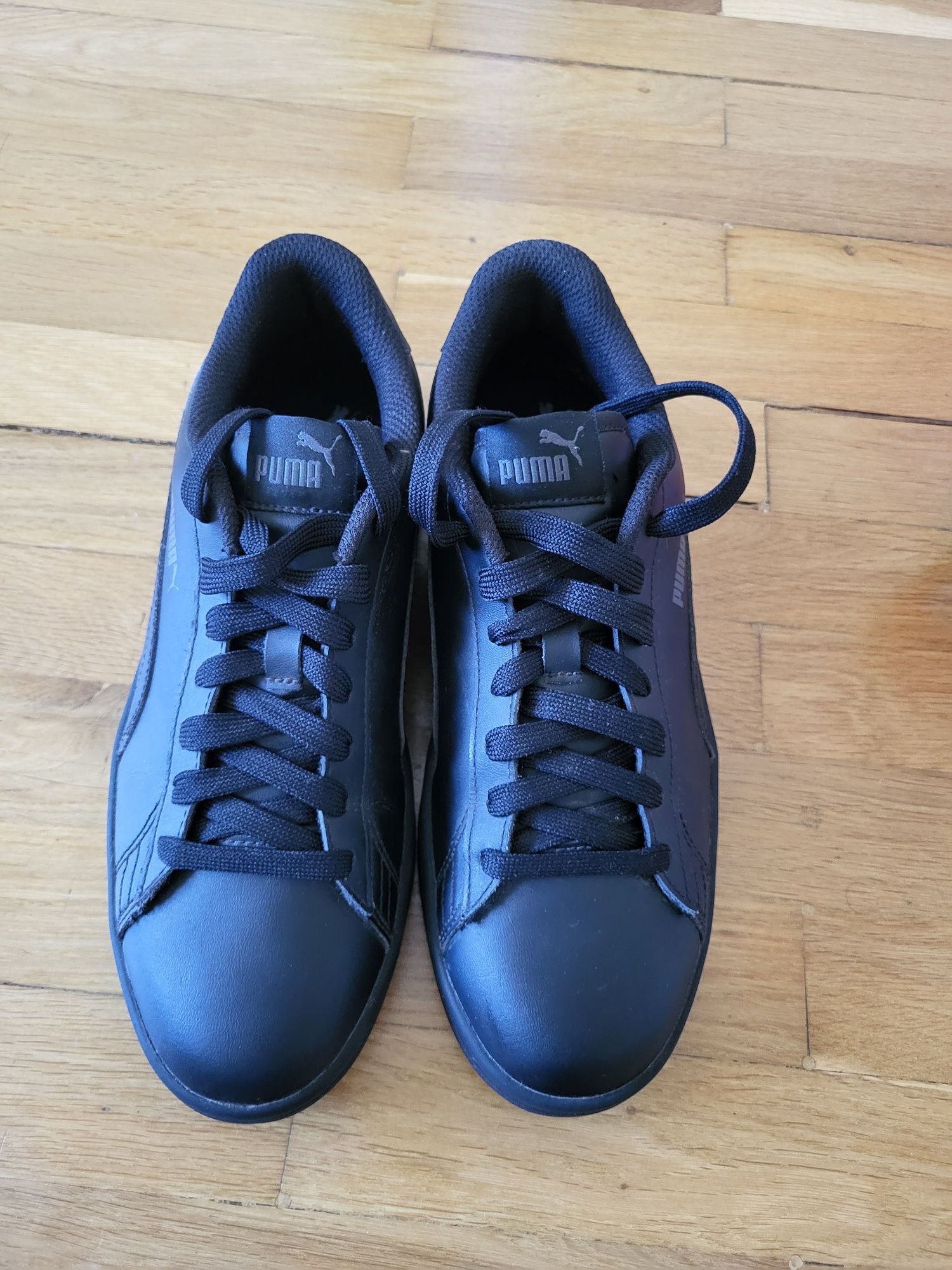 Снікерси кросівки шкіряні Puma Smash v2, 38,5 розмір