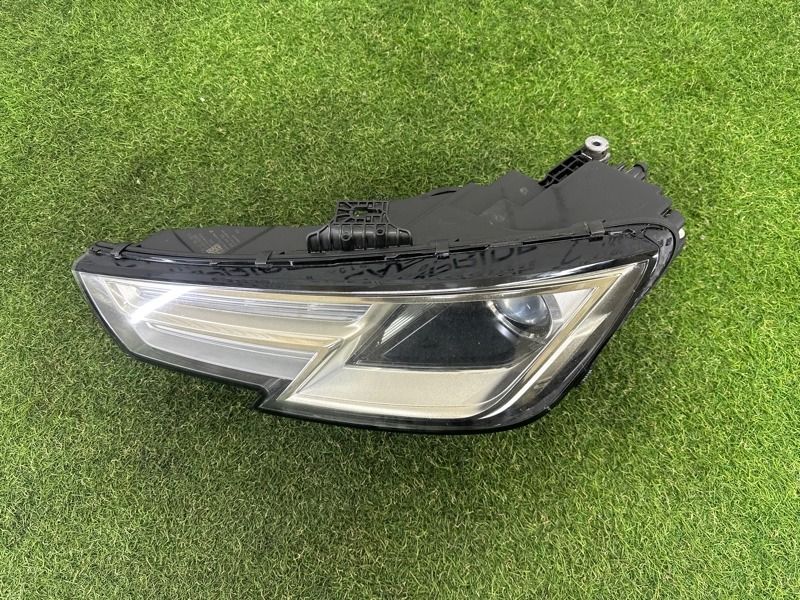 Фара левая AUDI A4 B9 2.0 DBPA 2018