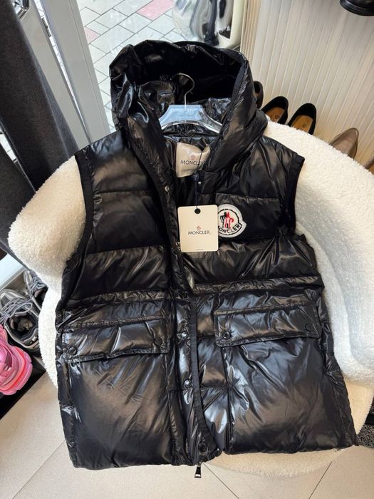 Жилетка жіноча Moncler чорна, 2різні моделі