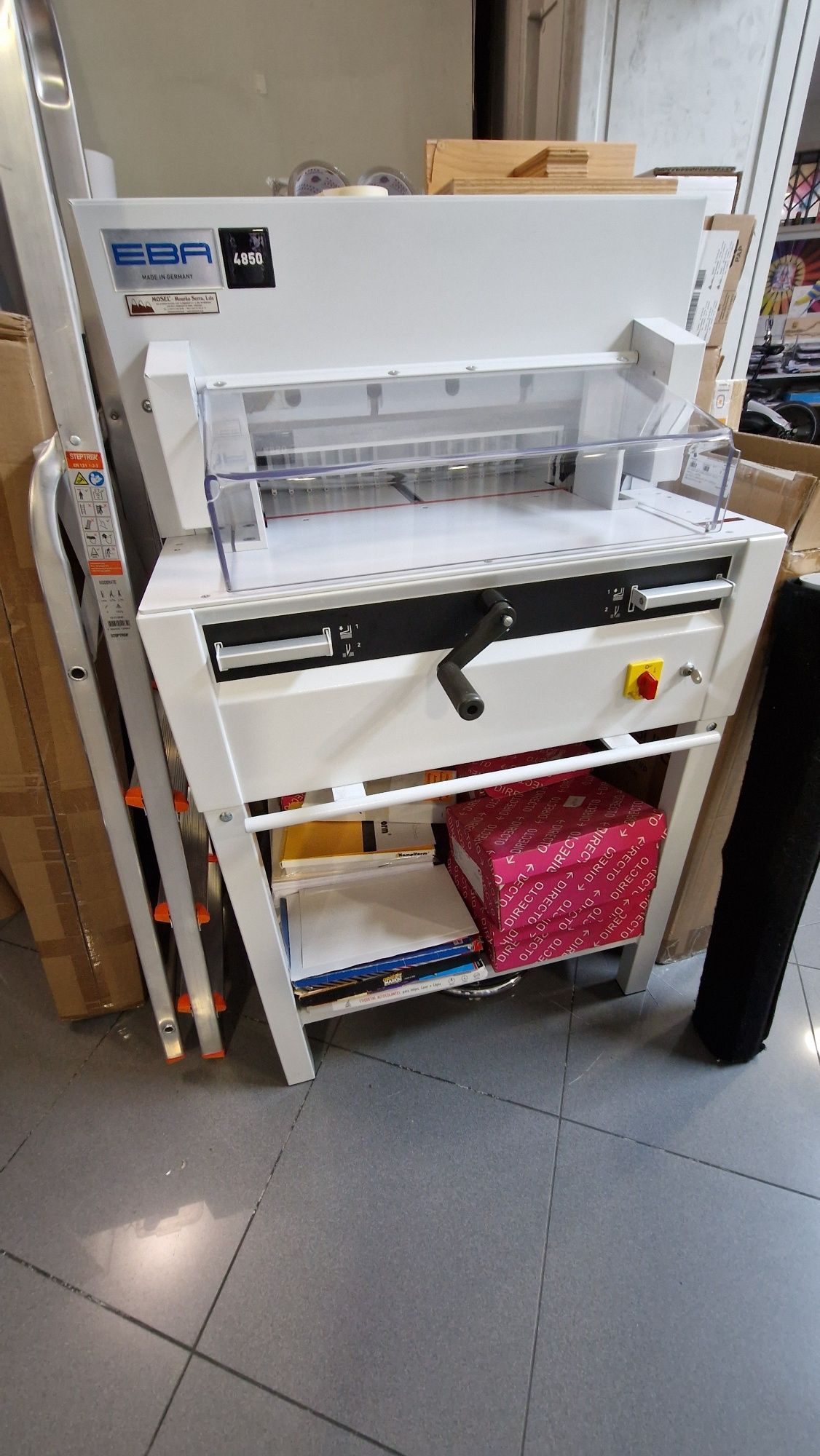 Guilhotina elétrica EBA 4850