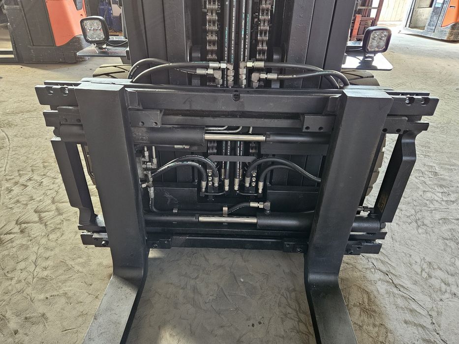 Навантажувач Toyota 5 т газ/бензин. Вилочный погрузчик Toyota 5 т