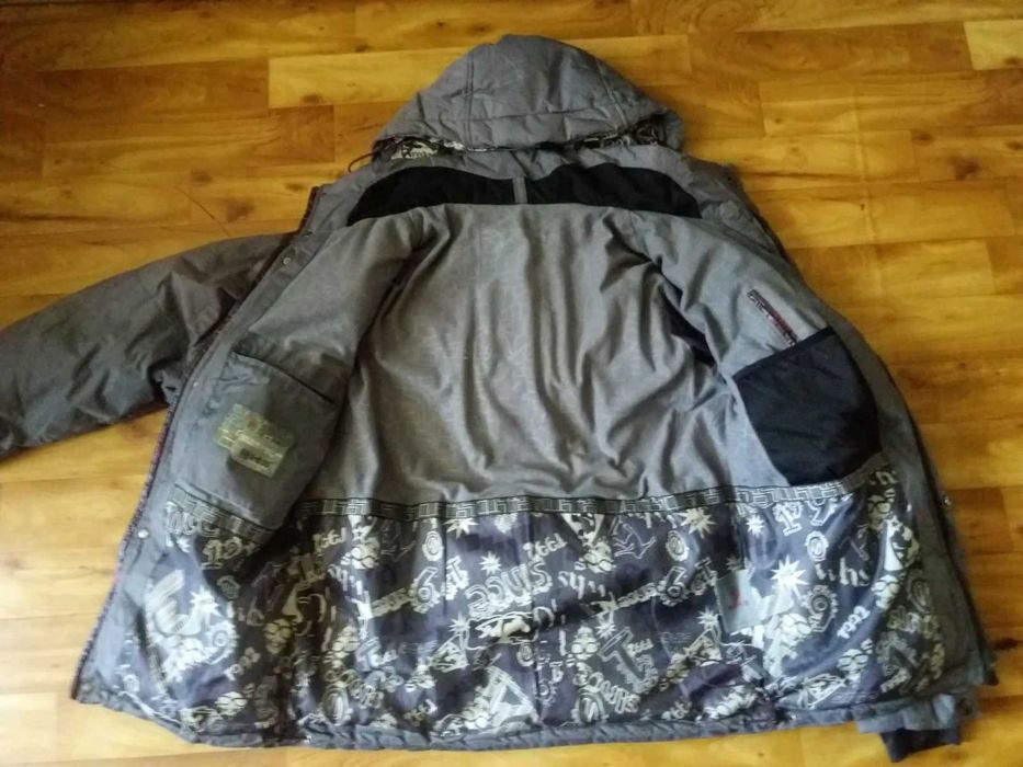 Зимова куртка р.48-50