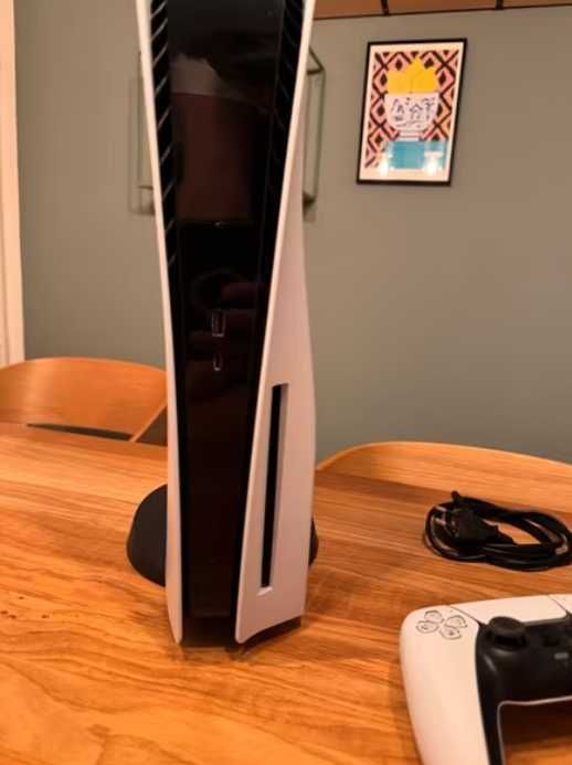 Konsola PlayStation 5 825 + dysk 1 tb pad kable oryginał gwarancja