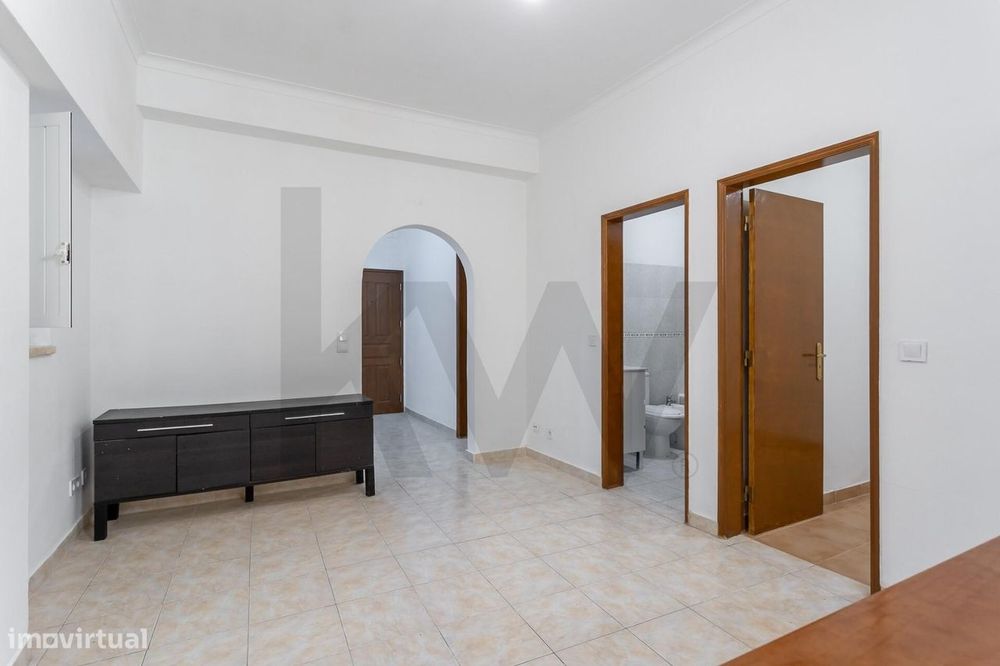 Apartamento com Localização Premium em Alcântara