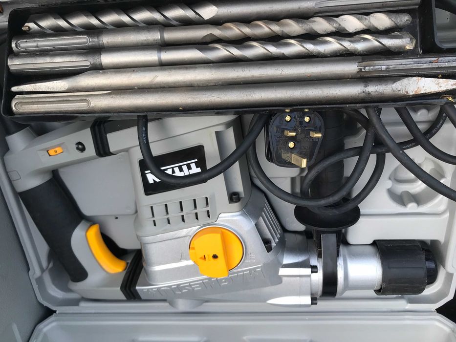 Перфоратор, дриль ударний, SDS MAX TITAN TTB571SDS з Англії