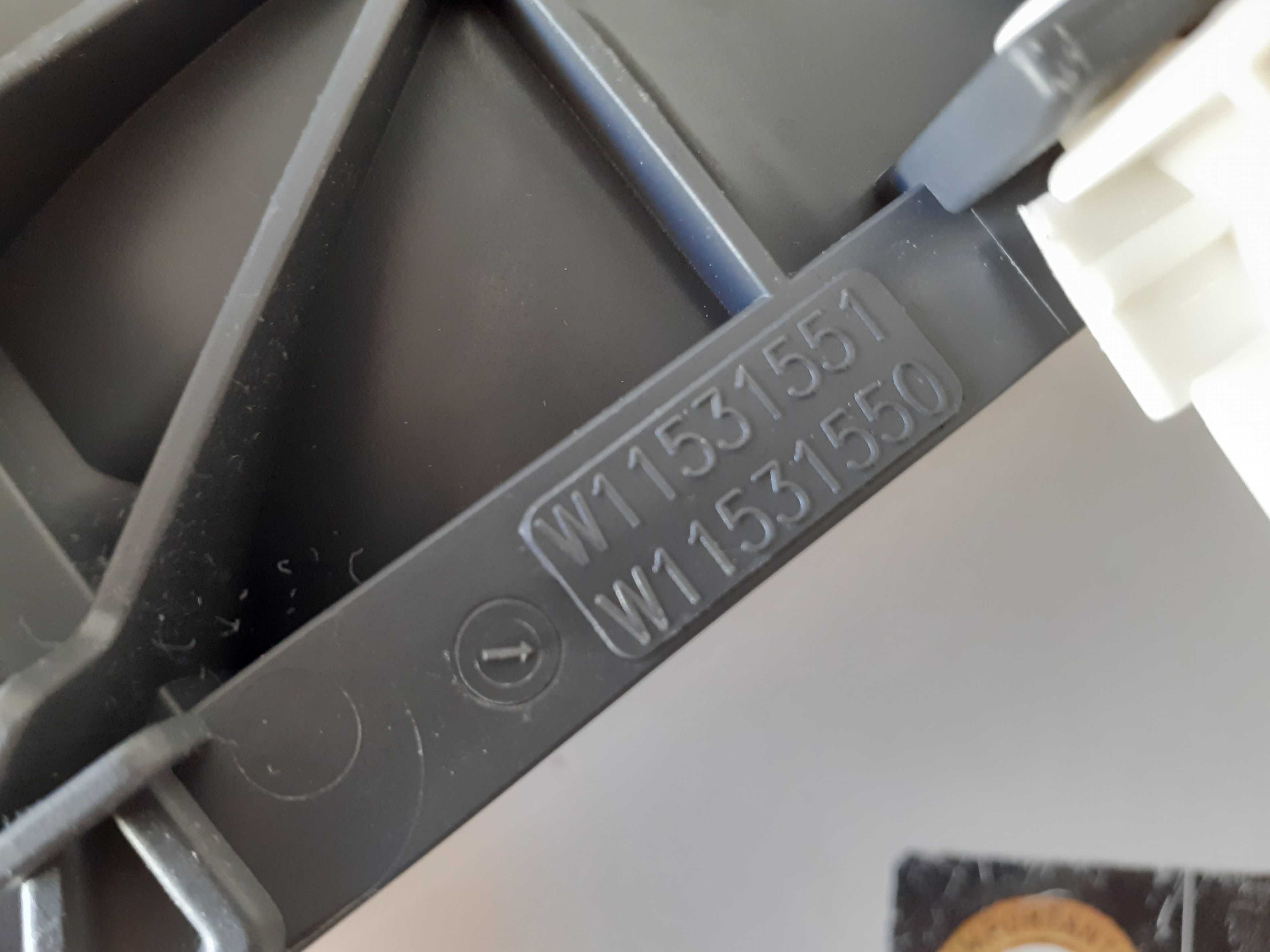Filtro + Tampa para Máquina de Secar Roupa Indesit