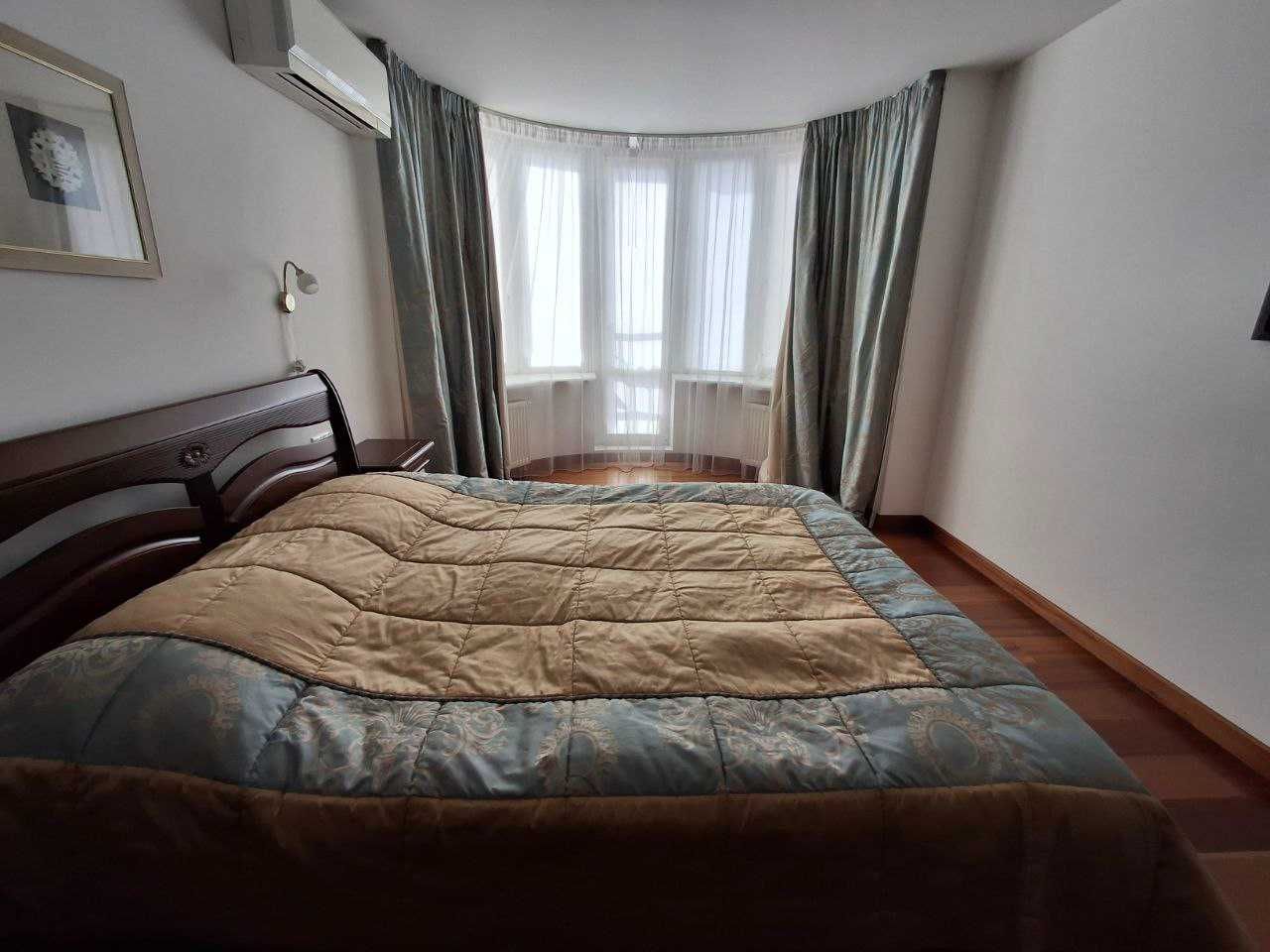 S=101.1 кв.м.Продаж квартири з ремонтом. вул.Золотоустівська,50. Центр