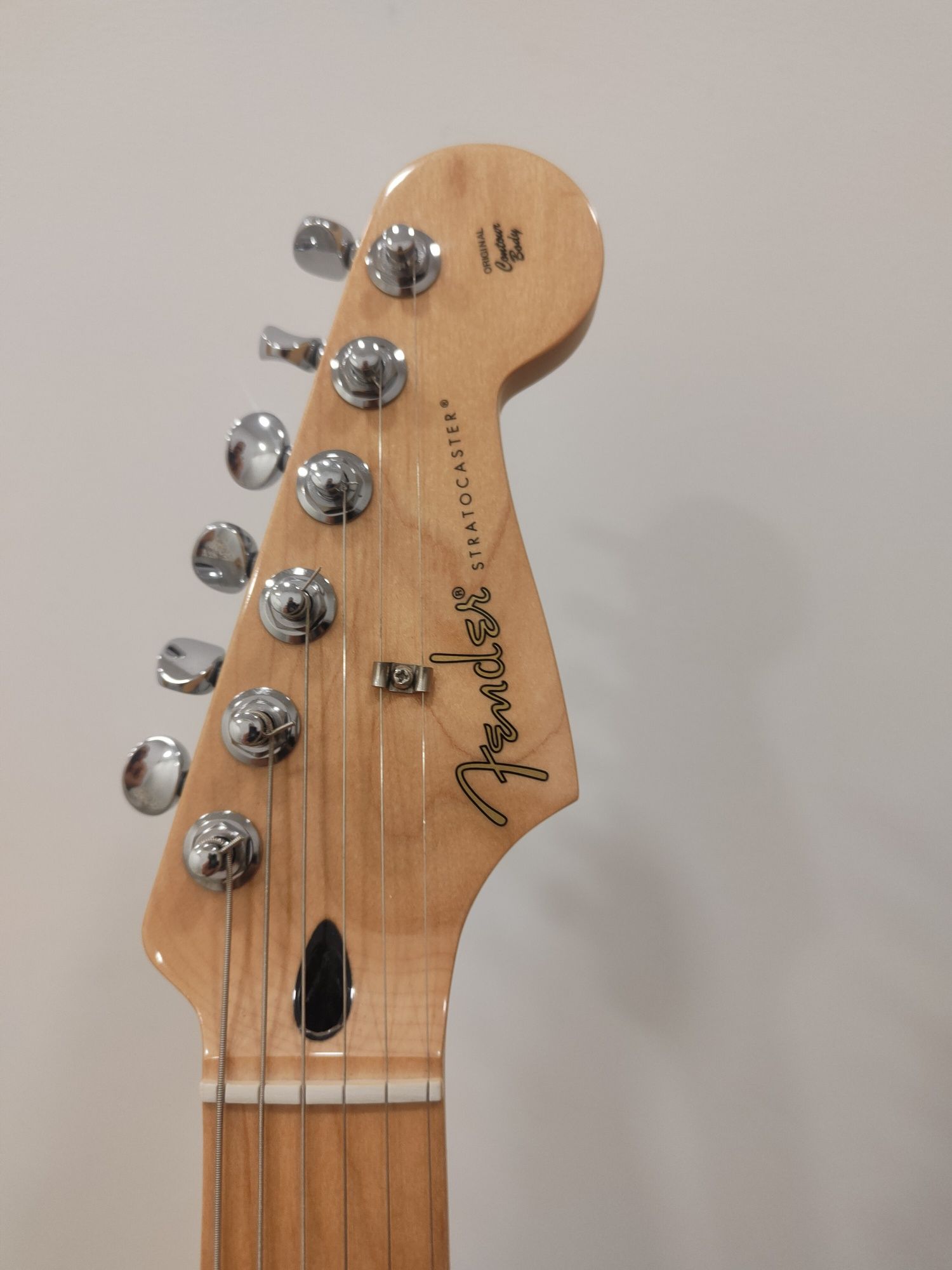Fender player stratocaster buttercream klucze blokowane