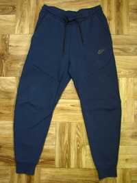 Spodnie Nike Sportswear Tech Fleece