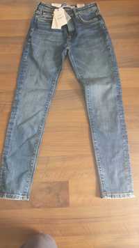 Spodnie  chłopiece nowe Pepe Jeans 152 cm