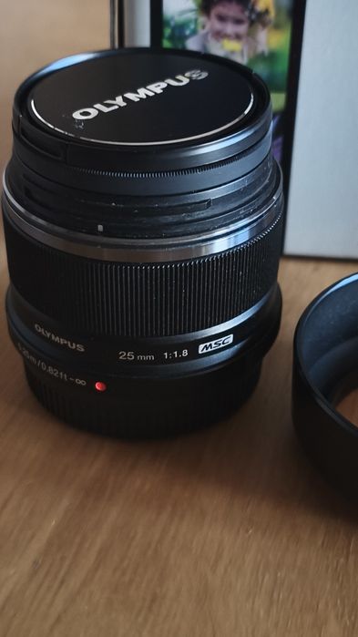 Olympus obiektyw 25 mam f:1,8