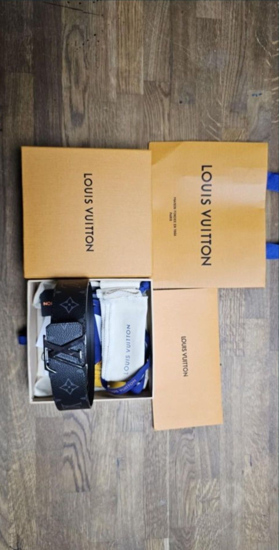 Czarny pasek Louis Vuitton