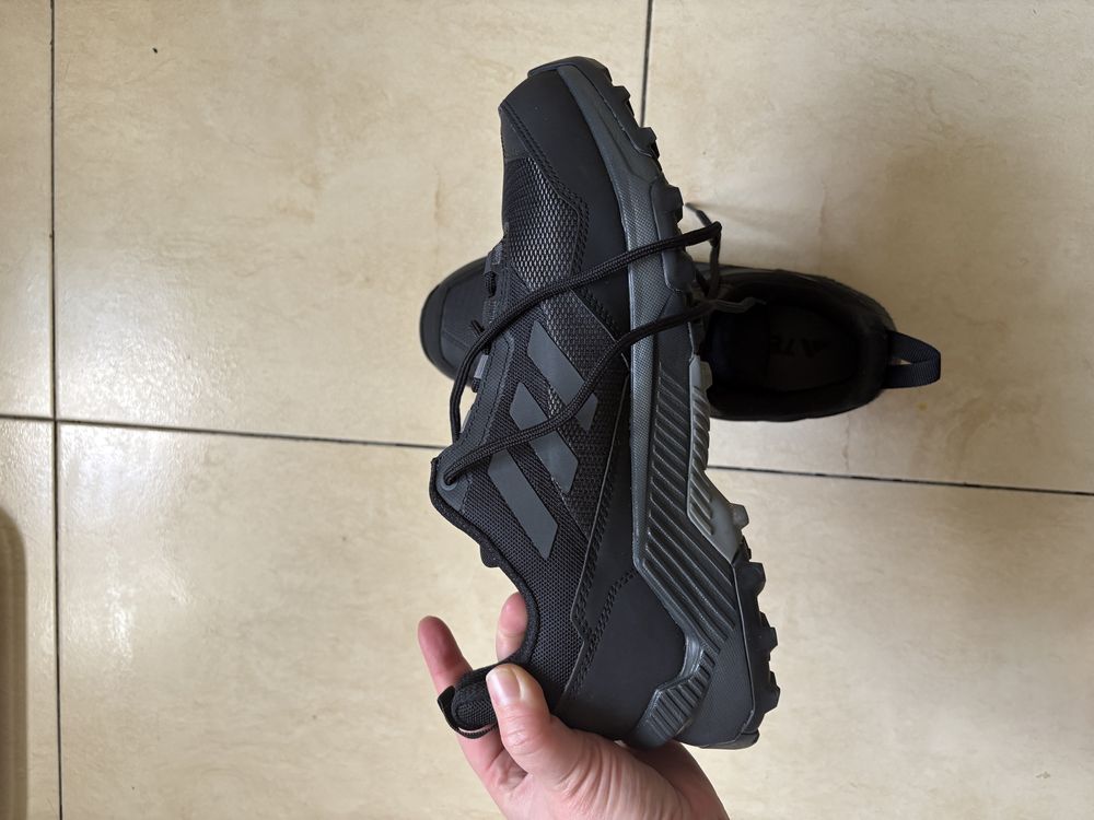Кросівки для хайкінгу EASTRAIL 2.0 Adidas. Адідас