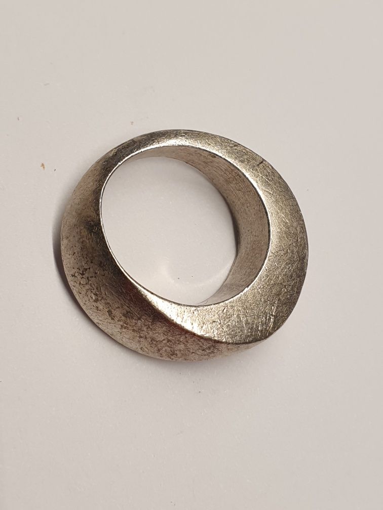 masywna asymetryczna obrączka pierścionek srebro 925