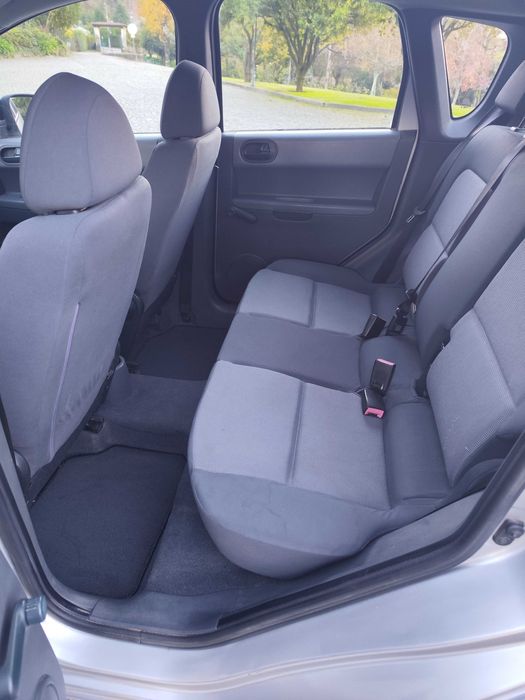 Mitsubishi Colt 1.1 - Revisão Feita - A/C Carregado - Selo Barato