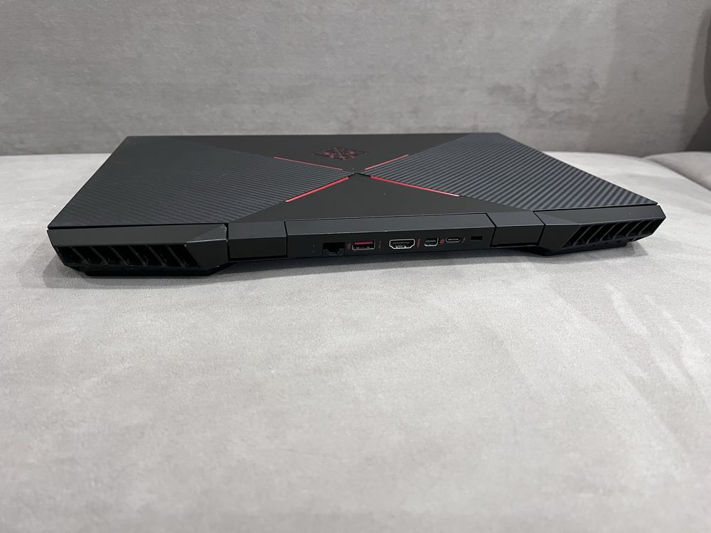 Ігровий ноутбук HP Omen 15-dc1058wm|GTX 1660 Ti|i7-9750H|16ГБ ОЗП