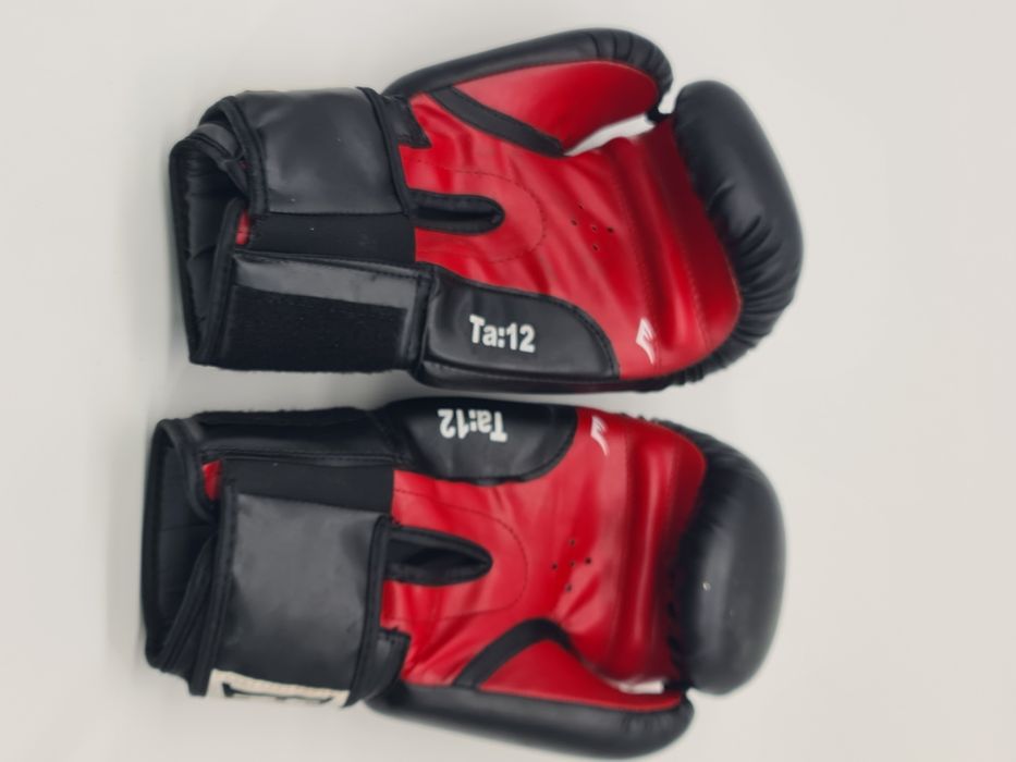 Luvas de boxe EVERLAST tamanho 12 novas