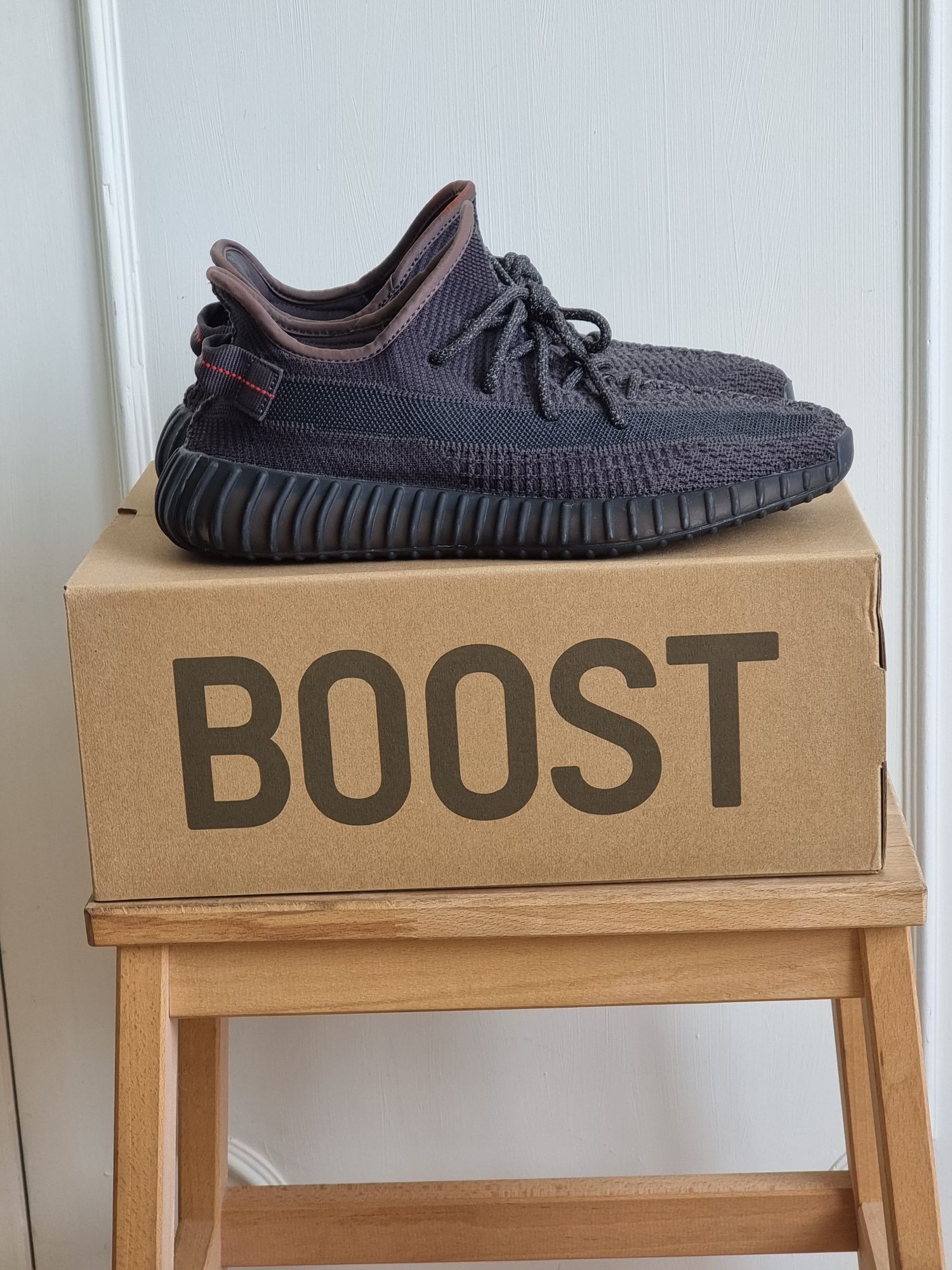 Yeezy 350 v2 "Pirate Black"