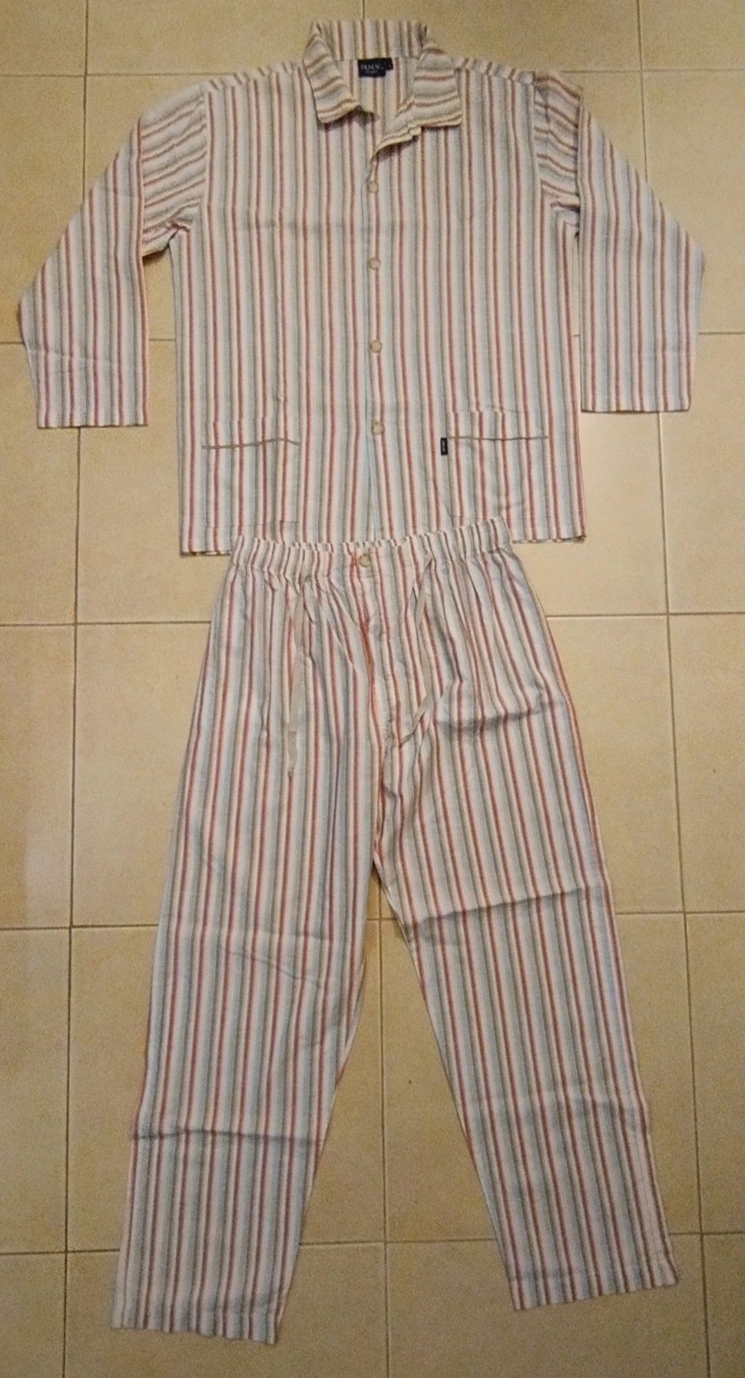 Pijamas de homem novos