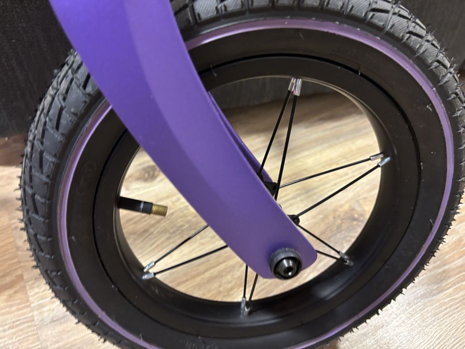 Rowerek biegowy Lionelo Bart Air Pink Violet.