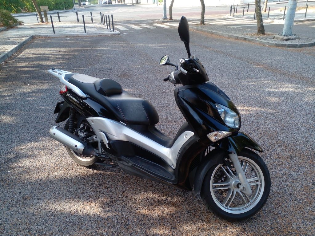 Yamaha XCity 250