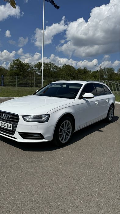 Продам Audi a4 b8