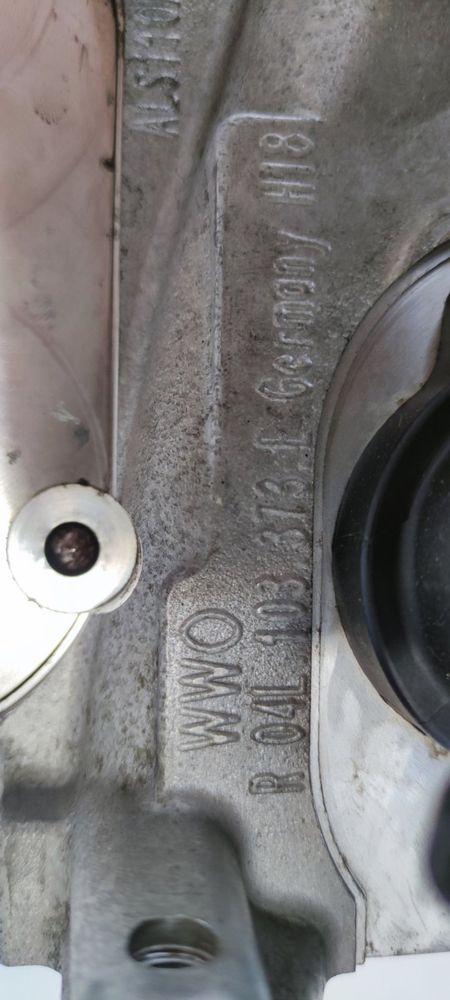 Головка блока Golf 7 1.6 TDI 04L103373E