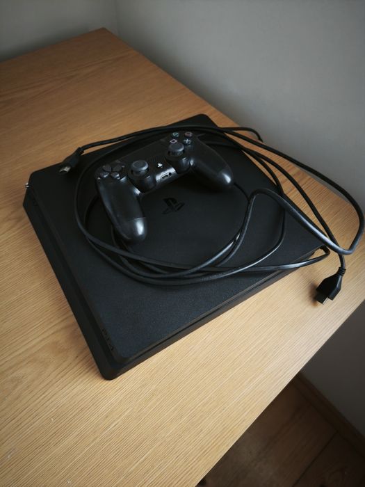 PlayStation 4 Slim 1TB (CUH-2016B) – Excelente Estado