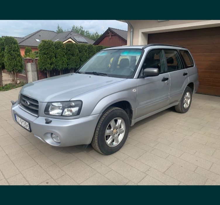 Subaru Forester 2.0 AWD 4x4 2005 Automat  hak Bardzo dobry stan