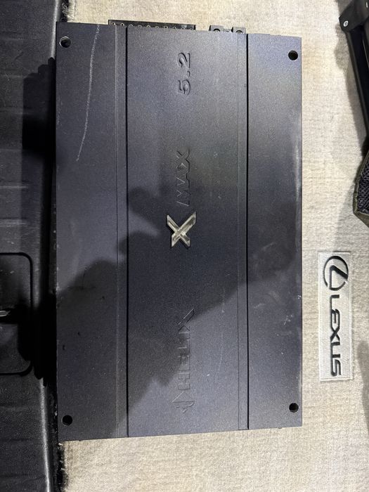 Helix xmax 5.2 автомобильный уселитель на 4 канала и саб