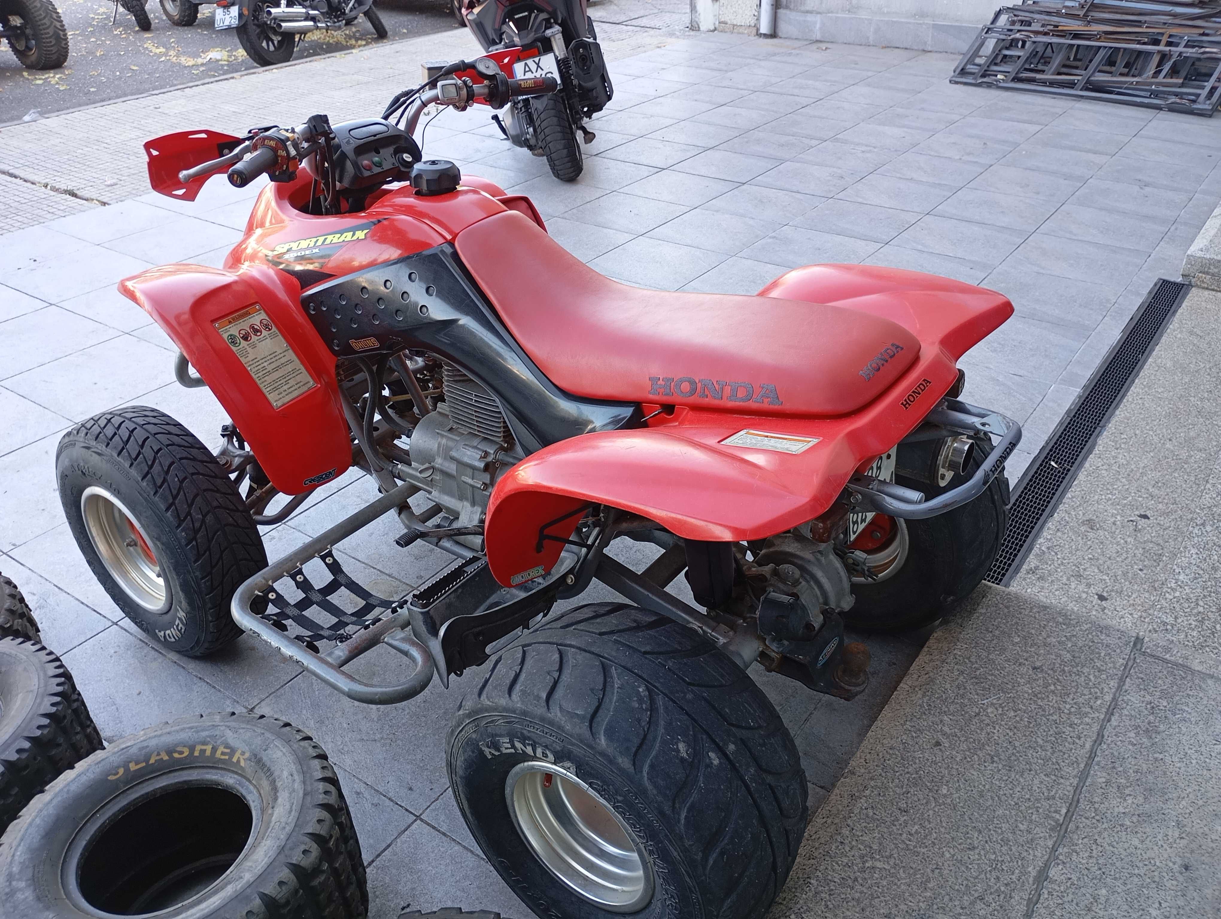 HONDA TRX 250 COMO NOVA toda de origem , 1 registo