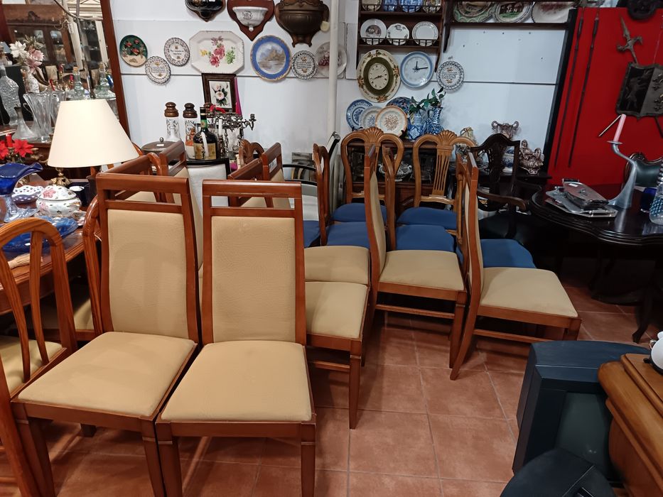 Cadeiras estofadas camel (8)