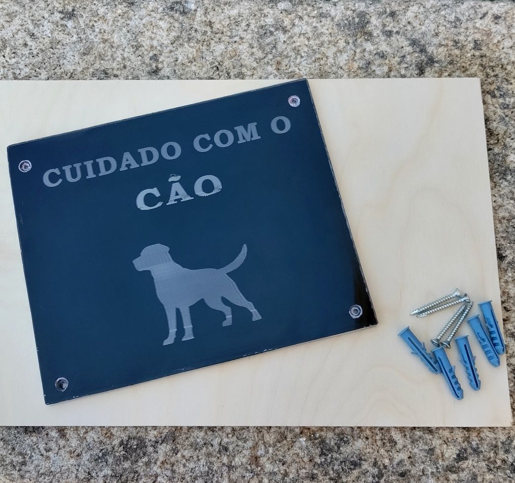 Placa de aviso  em acrílico para cães personalizada