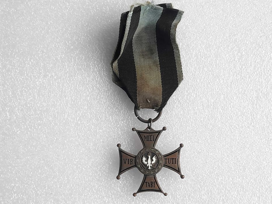 Stary order Krzyż Virtuti Militari oryginał (Panasiuk)