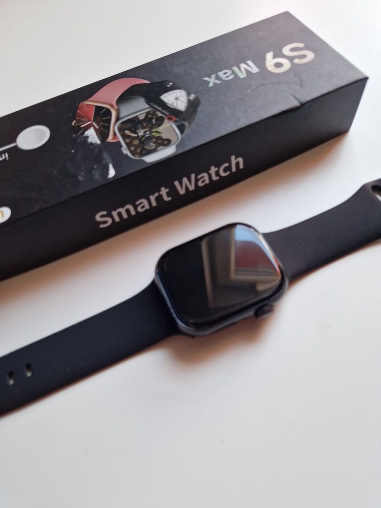 Smartwatch czarny