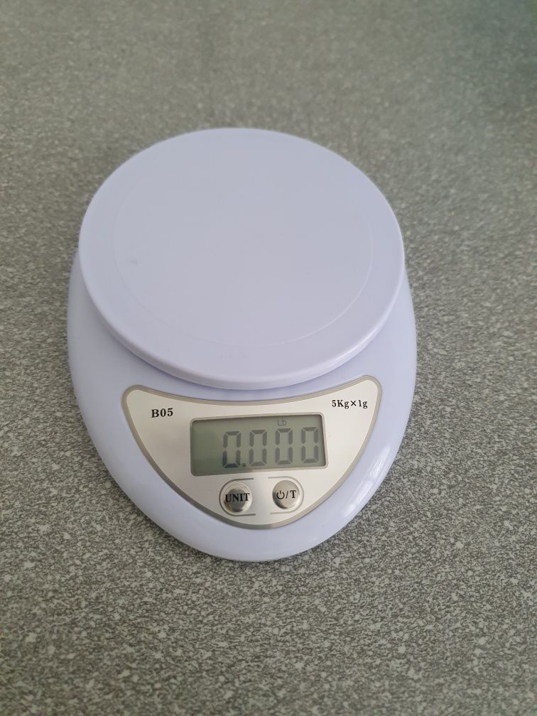 Waga  kuchenna LED 1g/5kg