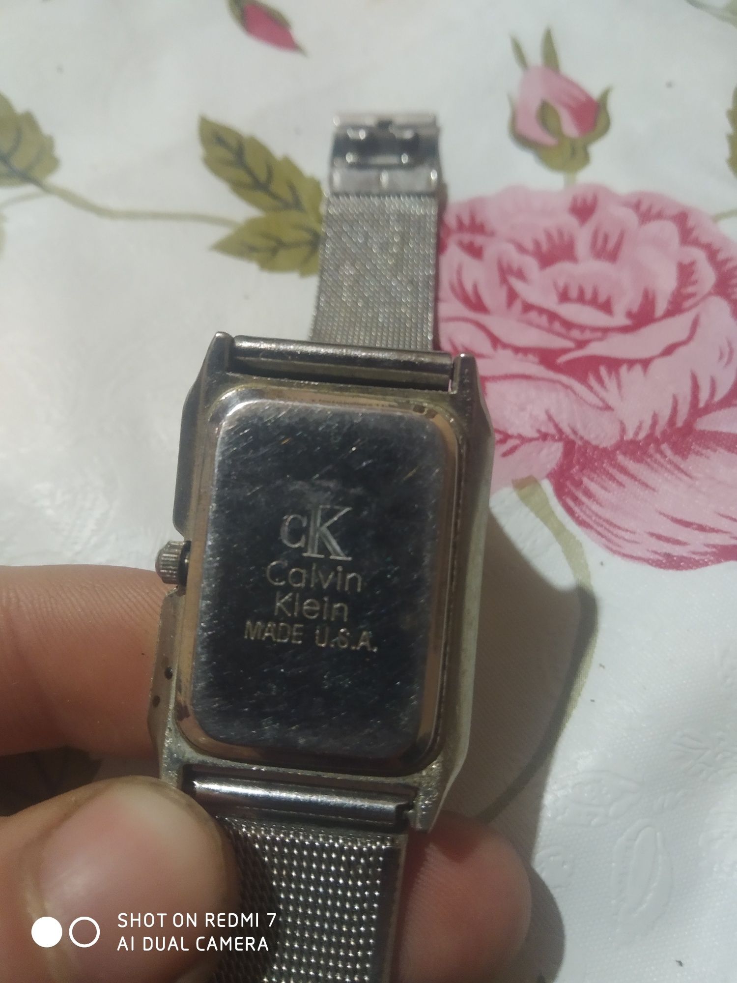 Продам женские часы CoIvin KIein