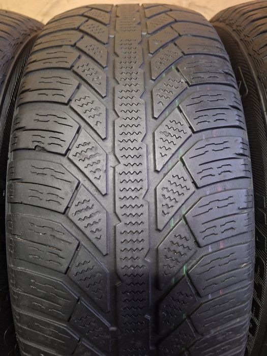 215/60R17 Semperit комплект