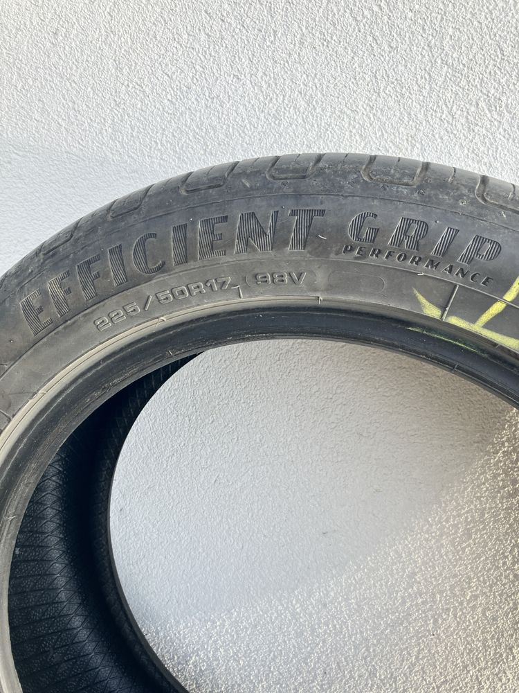 Goodyear Efficient Grip + Pirelli Cinturato P7 225/50/17