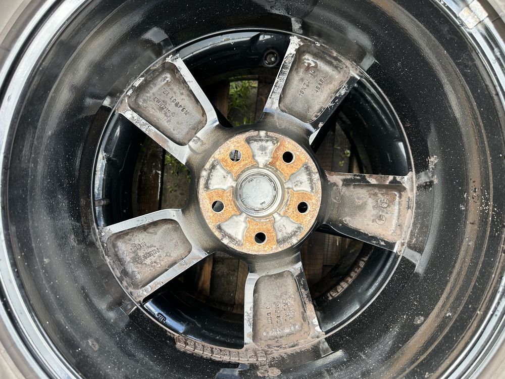 Продам титани з резиною  R18 Nissan Qashqai