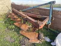 Продам плуг ПЛН 5/35