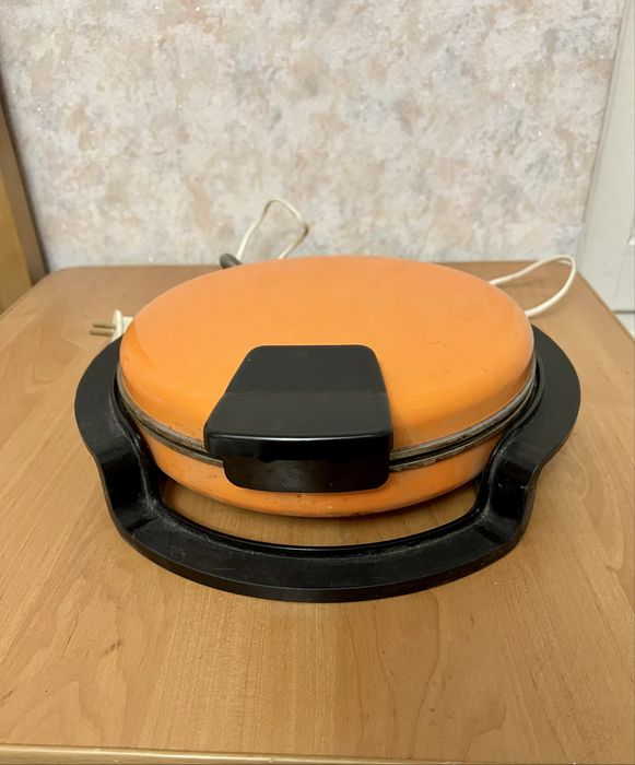 Електро вафельниця «Сластена»