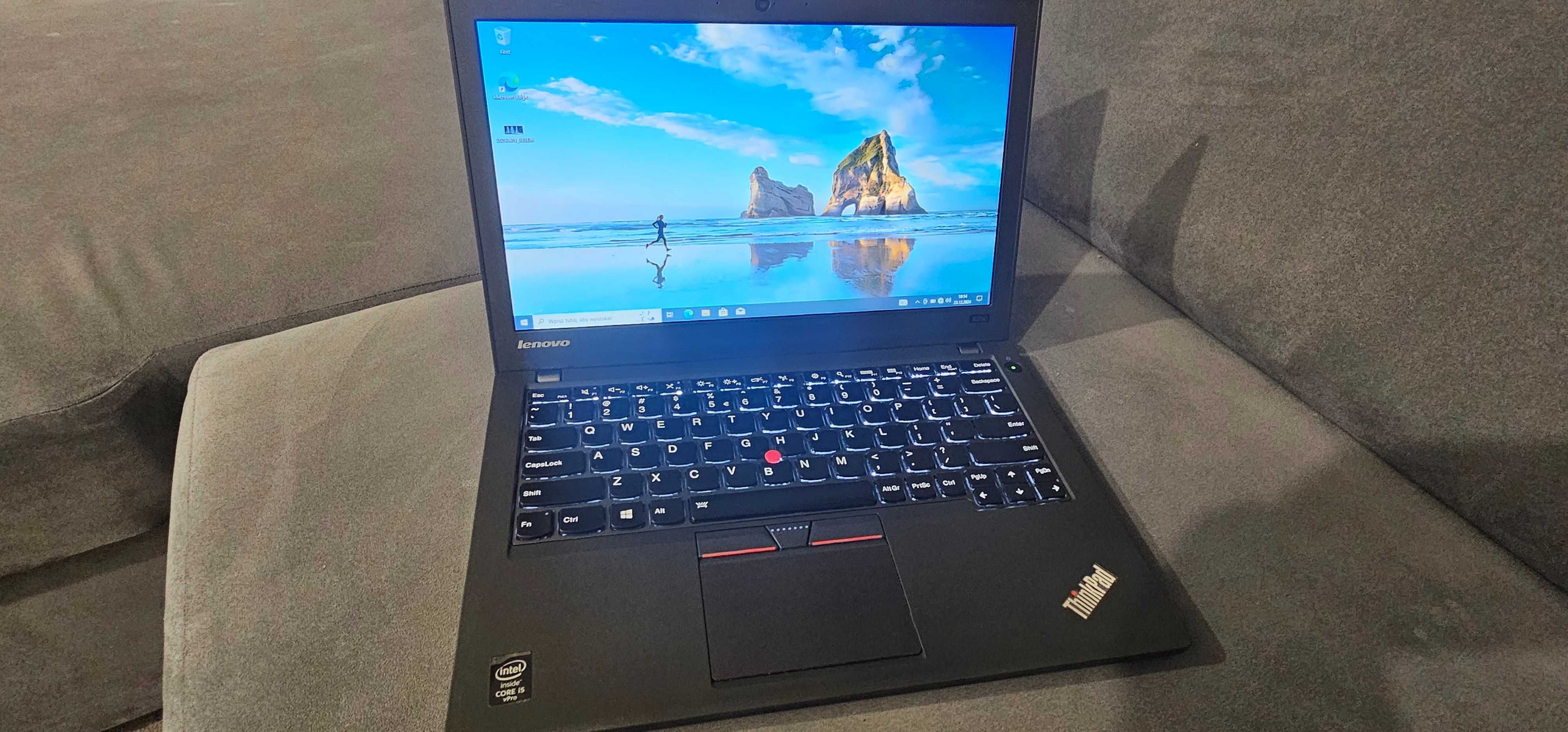 Lenovo Led/HD+/Win10pro/4G-LTE/Ram8/1TB SSD/WiFi/HDMI/BAT 3 Godzin