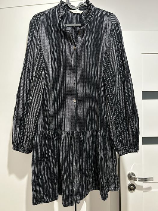 Czarna sukienka H&M S