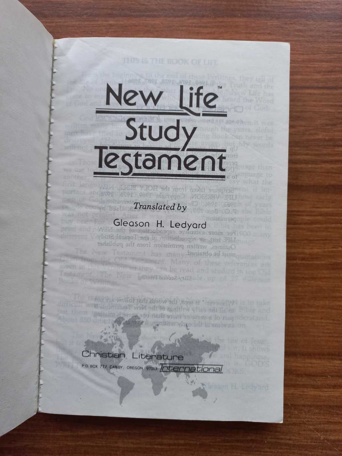 Bible - New Life Study Testament - Библия на английском