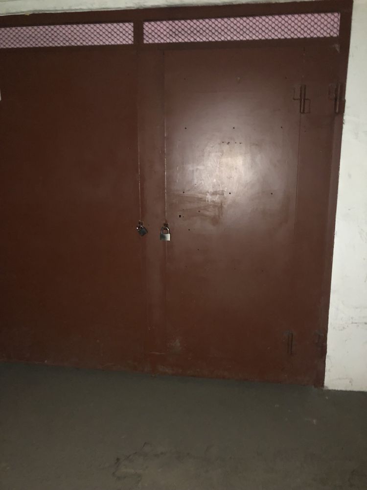 Гараж ,паркоместо 19.0 кв,центер,вул.Ростиславская,Чорновола,(Рибалко)