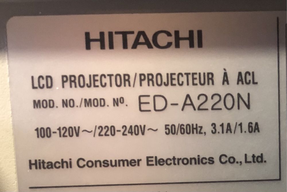 Hitachi projetor de perto