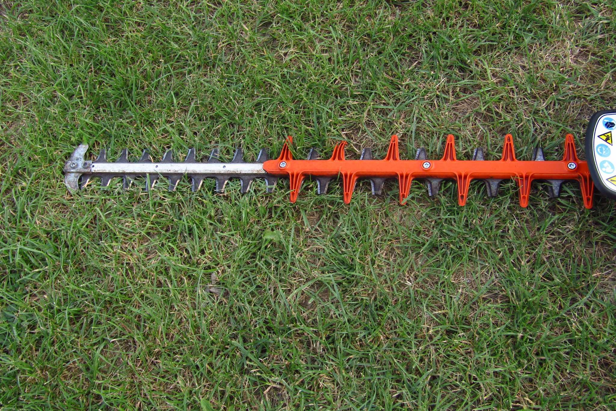 Akumulatorowe nożyce do żywopłotów HSA 86 Stihl